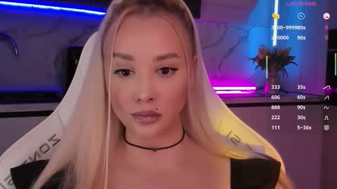 Lana online show from 17, 11, 2025