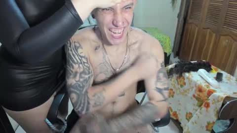 Snapshot of blondandtattooface chatting on 29, 1, 2025 blondandtattooface online show from 29, 1, 2025