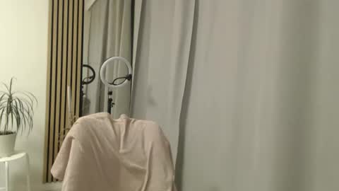 Nicole online show from 11, 2, 2026