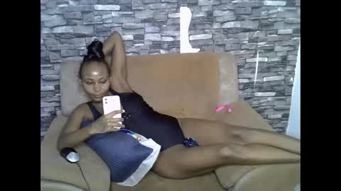 Snapshot of blonde_creamy chatting on 31, 5, 2026 blonde_creamy online show from 31, 5, 2026