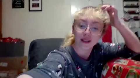 Katie online show from 30, 12, 2024