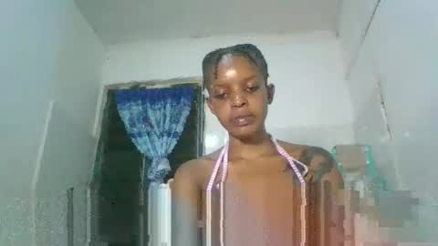 blonde_queenie online show from 7, 4, 2026