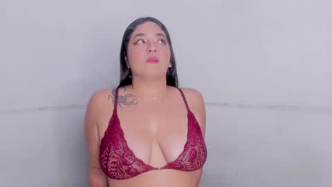 Snapshot of blondedirtygirl chatting on 3, 12, 2024 Kim mia and 3 boys ready for action online show from 3, 12, 2024