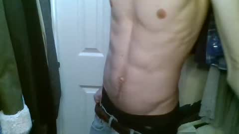 Snapshot of blondemaxcaliber chatting on 13, 4, 2026 blondemaxcaliber online show from 13, 4, 2026