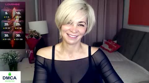 Snapshot of blondemommy_77 chatting on 22, 6, 2026 Lola online show from 22, 6, 2026