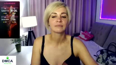Snapshot of blondemommy_77 chatting on 29, 6, 2026 Lola online show from 29, 6, 2026