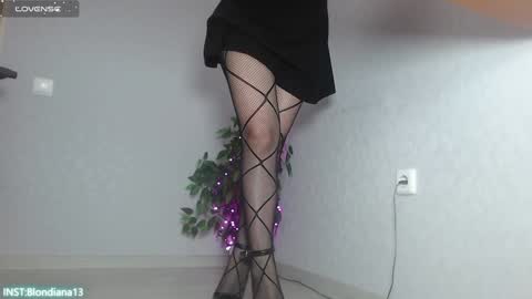 Snapshot of blondiana chatting on 17, 12, 2024 Im Di. I smell naked even when Im dressed. online show from 17, 12, 2024