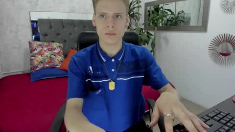 Snapshot of blondie_lover69 chatting on 26, 2, 2025 Maleeth online show from 26, 2, 2025