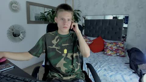 Snapshot of blondie_lover69 chatting on 8, 3, 2025 Maleeth online show from 8, 3, 2025