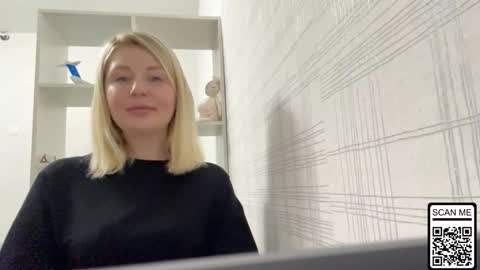 blondie_xoxoxo online show from 17, 10, 2025