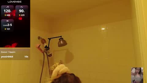 Snapshot of blondiebubblebooty chatting on 12, 2, 2026 Bubbles online show from 12, 2, 2026