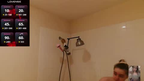Snapshot of blondiebubblebooty chatting on 24, 2, 2026 Bubbles online show from 24, 2, 2026