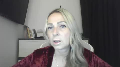 Iren online show from 8, 9, 2025