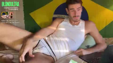Snapshot of blondultra chatting on 8, 10, 2025 blondultra online show from 8, 10, 2025