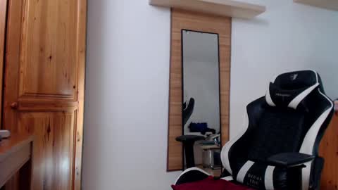 blondyelena online show from 19, 2, 2025