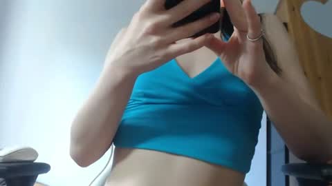 Snapshot of blondyelena chatting on 23, 6, 2026 blondyelena online show from 23, 6, 2026