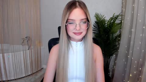 Snapshot of bloomingheart chatting on 22, 1, 2025 Sophia online show from 22, 1, 2025