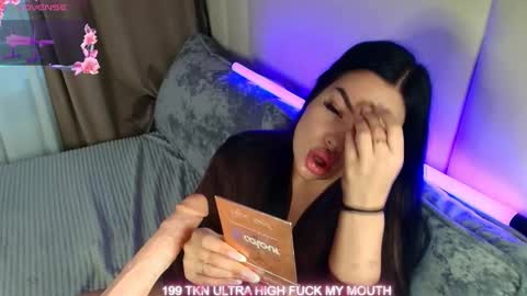 Snapshot of blowjob_queeny chatting on 9, 9, 2025 Welcome guysMy name KatePVT its Open online show from 9, 9, 2025