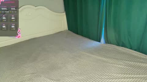 Snapshot of blowjob_queeny chatting on 17, 9, 2025 Welcome guysMy name KatePVT its Open online show from 17, 9, 2025