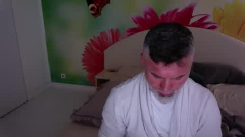 Snapshot of blowmyxxl chatting on 18, 10, 2025 Nico online show from 18, 10, 2025