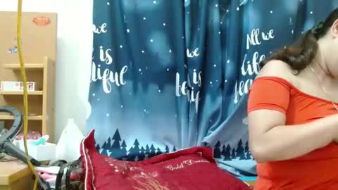 Snapshot of blowy079 chatting on 18, 9, 2025 blowy079 online show from 18, 9, 2025