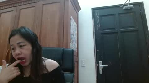 blowy079 online show from 1, 11, 2025