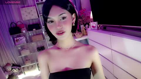 Snapshot of blue_aiveexx chatting on 29, 9, 2025 aivee online show from 29, 9, 2025