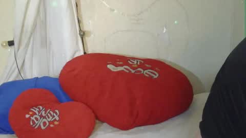 Snapshot of blue_angel33 chatting on 10, 12, 2024 kate online show from 10, 12, 2024