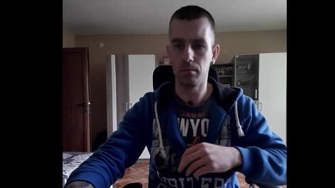 Snapshot of blue_eyed_wolf chatting on 27, 2, 2026 Runaway online show from 27, 2, 2026
