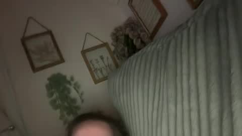 Snapshot of blue_eyes_siren chatting on 18, 6, 2026 Sable Sins online show from 18, 6, 2026