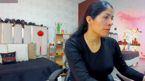 blue_tay1 online show from 14, 10, 2025