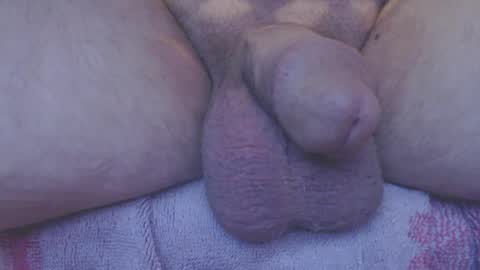 Snapshot of bluebee420 chatting on 5, 1, 2025 bluebee420 online show from 5, 1, 2025