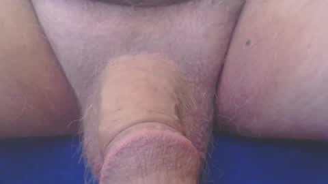 Snapshot of bluebee420 chatting on 5, 3, 2025 bluebee420 online show from 5, 3, 2025