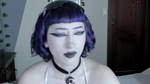 sophie  online show from 18, 11, 2025