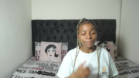 Snapshot of bluedi622952 chatting on 20, 1, 2025 Tee online show from 20, 1, 2025