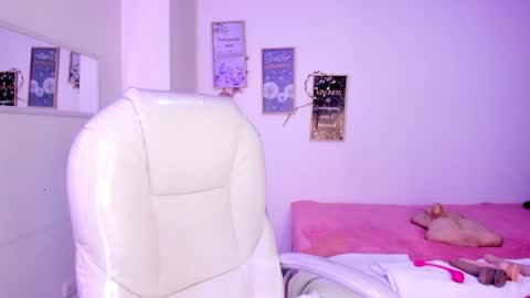 Snapshot of bluee_hazell chatting on 15, 1, 2025 online show from 15, 1, 2025