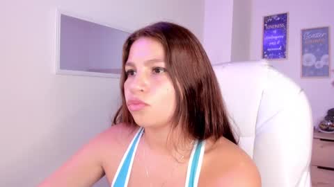 Snapshot of bluee_hazell chatting on 28, 2, 2025 online show from 28, 2, 2025
