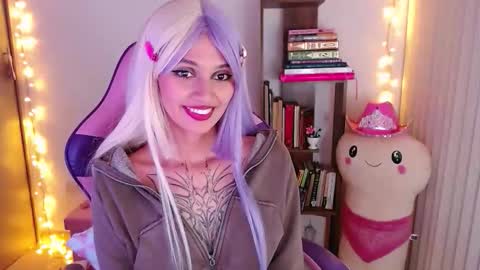 Im Abril .. Nice to meet you  thumb up me please its important  INDEPENDENT MODEL online show from 14, 11, 2025