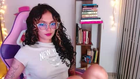 Im Abril .. Nice to meet you  thumb up me please its important  INDEPENDENT MODEL online show from 28, 4, 2026