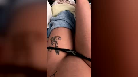Snapshot of bluee_vixenn chatting on 31, 5, 2026 bluee_vixenn online show from 31, 5, 2026