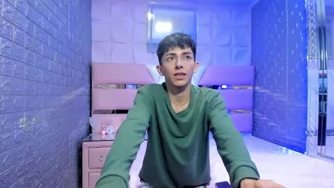 blueestar03 online show from 5, 1, 2025