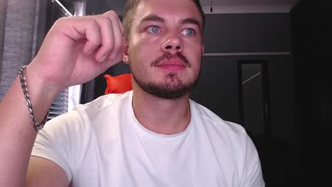 blueeyeboy0 online show from 19, 12, 2024