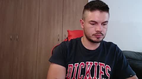 blueeyeboy0 online show from 8, 1, 2025