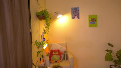 Snapshot of blueflora chatting on 18, 4, 2026 FLORAA online show from 18, 4, 2026