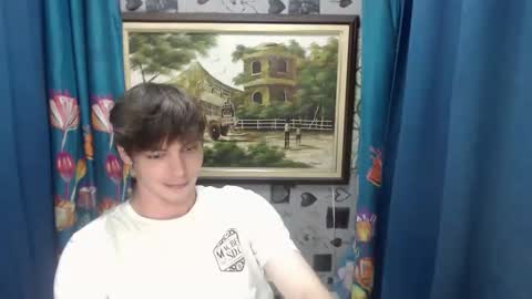 Snapshot of blueyedboyinasia chatting on 28, 5, 2026 blueeyedboyisasia online show from 28, 5, 2026