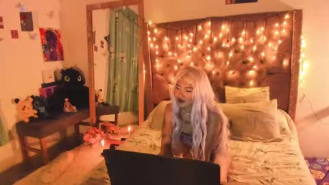 Snapshot of blumasweet chatting on 6, 3, 2025 Bluma Sweet online show from 6, 3, 2025