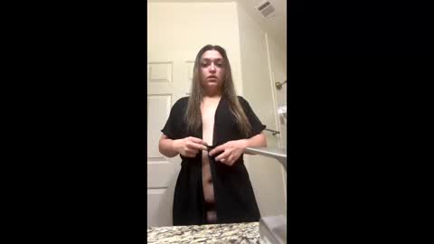 bluntbaby4 online show from 3, 6, 2026