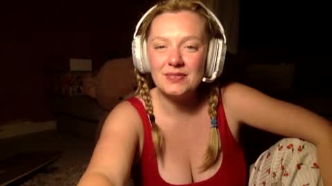 blushing_bonnie online show from 20, 6, 2026