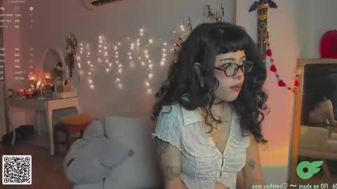   Im Nym  Justa nymph on twitter and IG online show from 28, 2, 2025