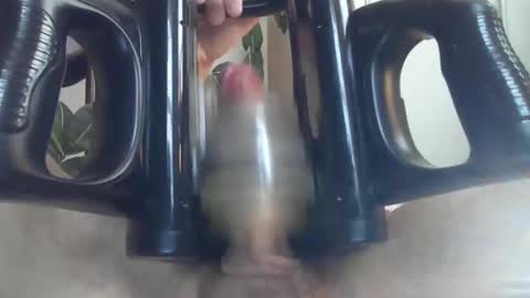 Snapshot of bobby123572970 chatting on 22, 11, 2025 Bobby123 online show from 22, 11, 2025